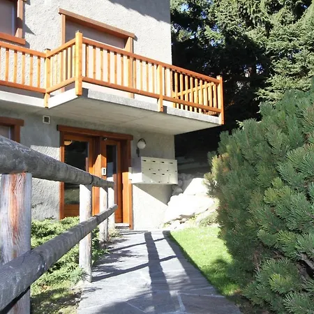 Spacious & Central 5 Bd Apt * 韦尔比耶